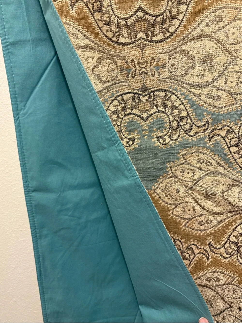 No brand stylish paisley